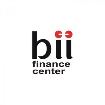 Gambar PT BII Finance Center